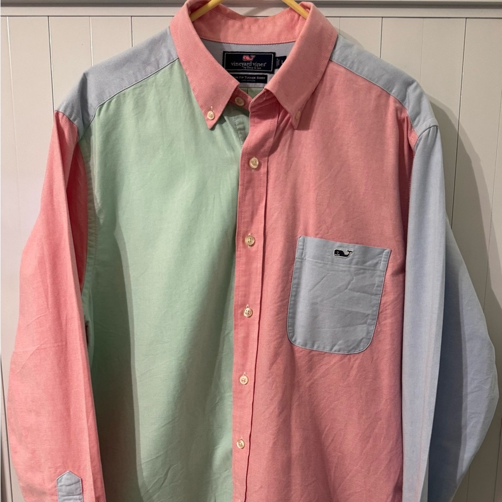 Vineyard vines sz Large block color.